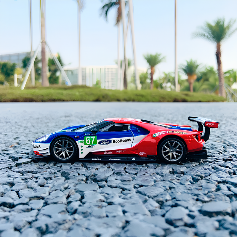 Miniatura Ford GT 2017 WEC em Metal 1:32