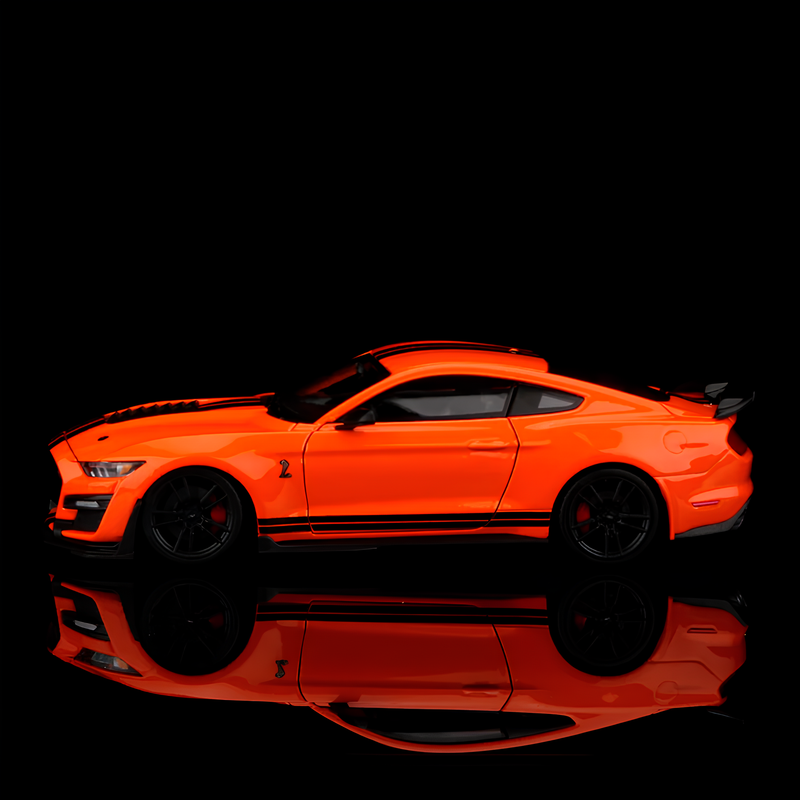 Miniatura Ford Mustang Shelby GT500 1:24 em Metal