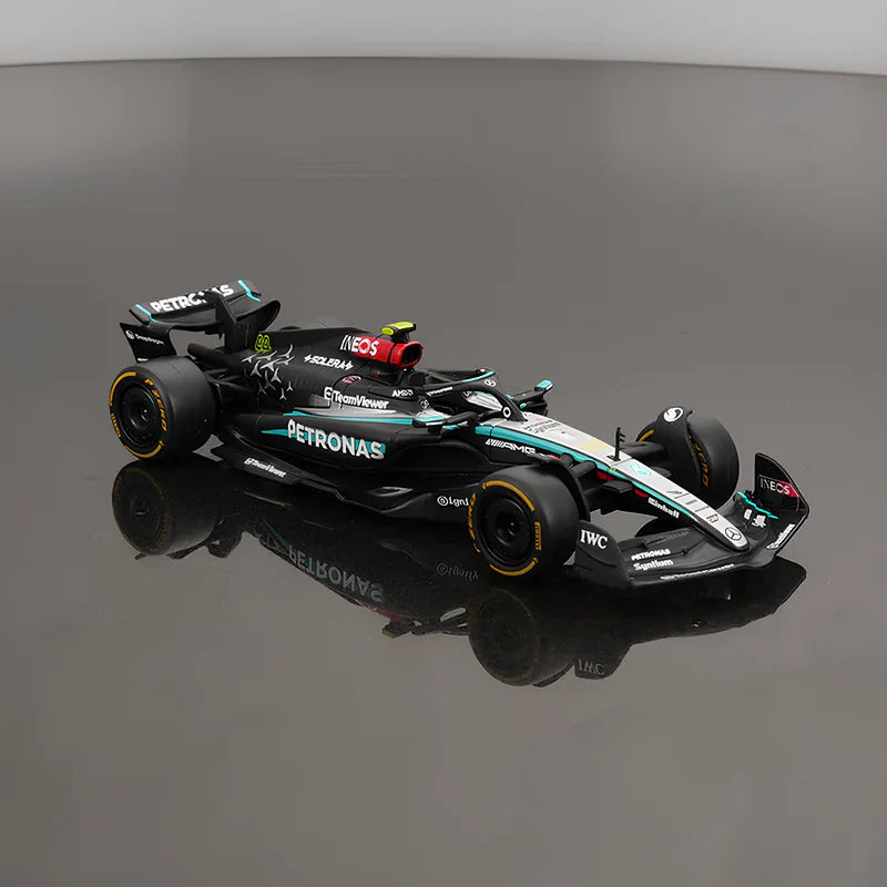 (2024) F1 Miniatura Mercedes-AMG W15