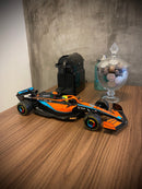 MINIATURA F1 MCLAREN MCL36 / L. NORRIS - ESCALA 1:10 COM 53CM